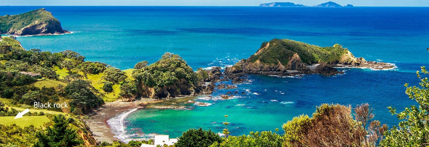 View over Dolphin Bay with the location of Black Rock marked