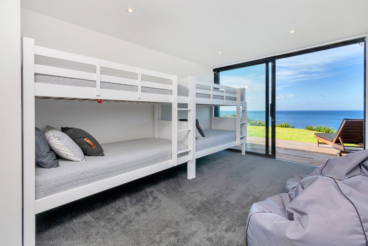 Bedroom 3 with bunks