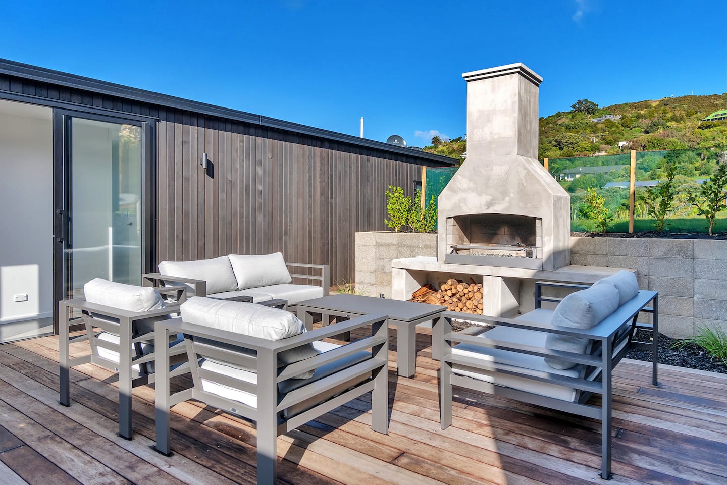Outdoor wood fire